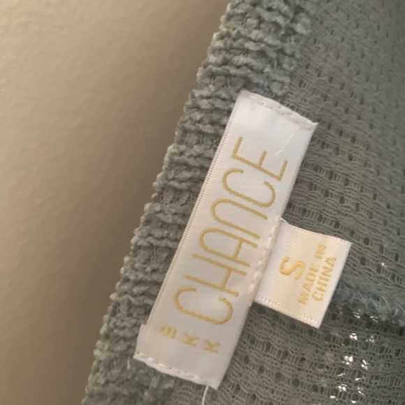 Sweaters. - Picture 6 of 8